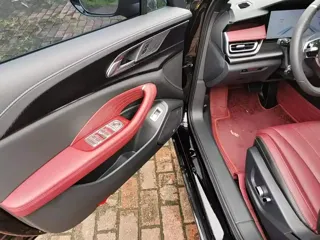 Hongqi H5 2024 купить из Китая, цена 3 117 000 ₽ — Suifenhe Auto