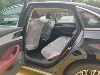 Hongqi H5 2026 купить из Китая, цена 3 500 000 ₽ — Suifenhe Auto