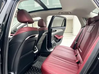 Hongqi H5 2024 купить из Китая, цена 2 715 000 ₽ — Suifenhe Auto