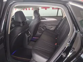 Hongqi H5 2024 купить из Китая, цена 3 210 000 ₽ — Suifenhe Auto