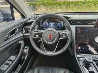 Hongqi H5 2024 купить из Китая, цена 2 993 000 ₽ — Suifenhe Auto