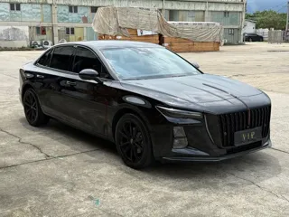 Hongqi H5 2024 купить из Китая, цена 3 078 000 ₽ — Suifenhe Auto