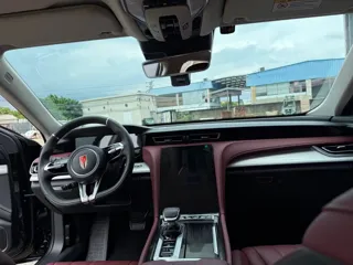 Hongqi H5 2024 купить из Китая, цена 3 078 000 ₽ — Suifenhe Auto