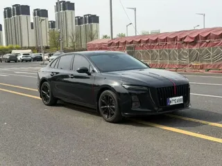 Hongqi H5 2025 купить из Китая, цена 3 130 000 ₽ — Suifenhe Auto