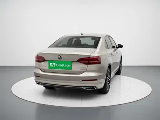 Volkswagen Lavida 2020 купить из Китая, цена 1 363 000 ₽ — Suifenhe Auto