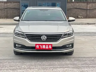 Volkswagen Lavida 2019 купить из Китая, цена 1 377 000 ₽ — Suifenhe Auto