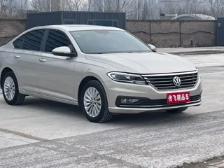 Volkswagen Lavida 2019 купить из Китая, цена 1 377 000 ₽ — Suifenhe Auto
