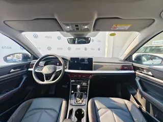 Volkswagen Lavida 2024 купить из Китая, цена 2 826 000 ₽ — Suifenhe Auto