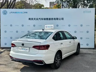 Volkswagen Lavida 2024 купить из Китая, цена 2 826 000 ₽ — Suifenhe Auto
