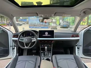 Volkswagen Lavida 2024 купить из Китая, цена 2 769 000 ₽ — Suifenhe Auto