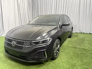 Volkswagen Lavida 2022 купить из Китая, цена 1 636 000 ₽ — Suifenhe Auto