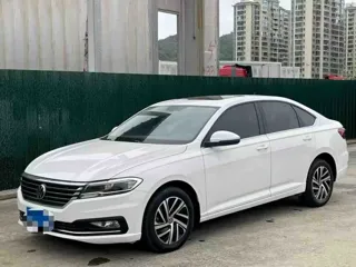 Volkswagen Lavida 2022 купить из Китая, цена 1 341 000 ₽ — Suifenhe Auto