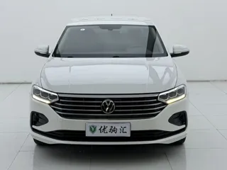Volkswagen Lavida 2023 купить из Китая, цена 1 267 000 ₽ — Suifenhe Auto