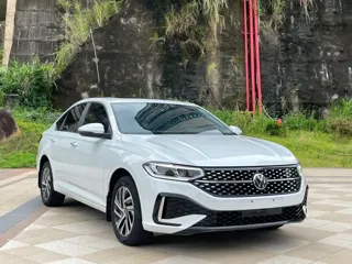Volkswagen Lavida 2023 купить из Китая, цена 1 717 000 ₽ — Suifenhe Auto