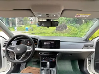 Volkswagen Lavida 2023 купить из Китая, цена 1 717 000 ₽ — Suifenhe Auto