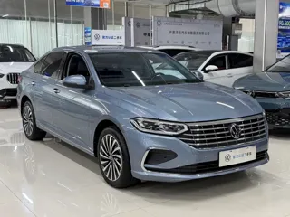 Volkswagen Lavida 2022 купить из Китая, цена 1 897 000 ₽ — Suifenhe Auto