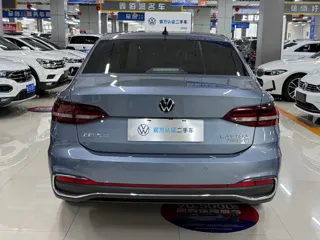 Volkswagen Lavida 2022 купить из Китая, цена 1 897 000 ₽ — Suifenhe Auto