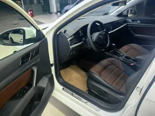 Volkswagen Lavida 2019 купить из Китая, цена 1 377 000 ₽ — Suifenhe Auto