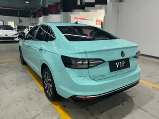 Volkswagen Lavida 2023 купить из Китая, цена 1 345 000 ₽ — Suifenhe Auto