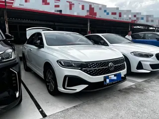 Volkswagen Lavida 2024 купить из Китая, цена 2 705 000 ₽ — Suifenhe Auto