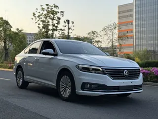 Volkswagen Lavida 2021 купить из Китая, цена 1 223 000 ₽ — Suifenhe Auto