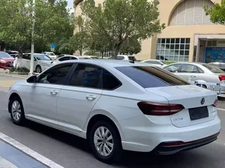 Volkswagen Lavida 2022 купить из Китая, цена 1 176 000 ₽ — Suifenhe Auto