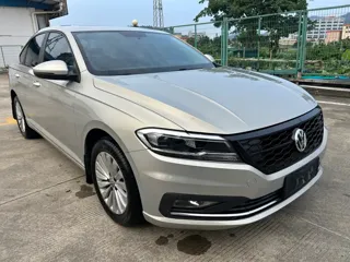 Volkswagen Lavida 2019 купить из Китая, цена 1 403 000 ₽ — Suifenhe Auto