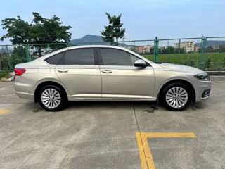 Volkswagen Lavida 2019 купить из Китая, цена 1 403 000 ₽ — Suifenhe Auto