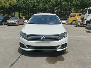 Volkswagen Lavida 2022 купить из Китая, цена 1 072 000 ₽ — Suifenhe Auto