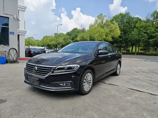 Volkswagen Lavida 2021 купить из Китая, цена 1 390 000 ₽ — Suifenhe Auto