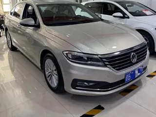 Volkswagen Lavida 2019 купить из Китая, цена 1 372 000 ₽ — Suifenhe Auto
