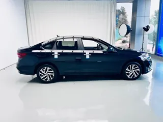 Volkswagen Lavida 2023 купить из Китая, цена 1 649 000 ₽ — Suifenhe Auto