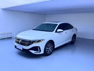 Volkswagen Lavida 2023 купить из Китая, цена 1 692 000 ₽ — Suifenhe Auto