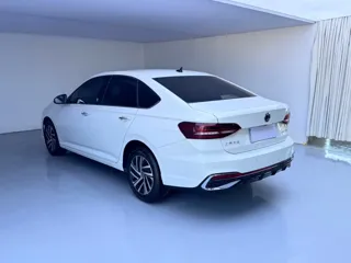 Volkswagen Lavida 2023 купить из Китая, цена 1 692 000 ₽ — Suifenhe Auto