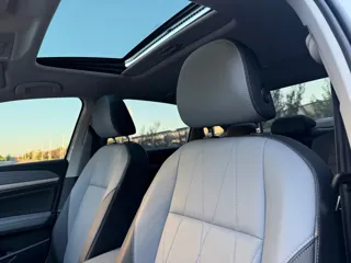 Volkswagen Lavida 2022 купить из Китая, цена 1 554 000 ₽ — Suifenhe Auto