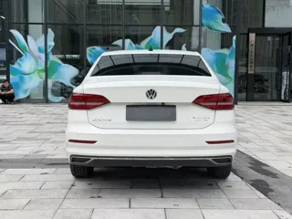 Volkswagen Lavida 2020 купить из Китая, цена 1 403 000 ₽ — Suifenhe Auto