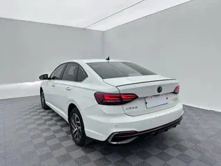 Volkswagen Lavida 2022 купить из Китая, цена 1 589 000 ₽ — Suifenhe Auto