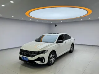 Volkswagen Lavida 2022 купить из Китая, цена 1 727 000 ₽ — Suifenhe Auto