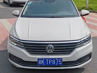 Volkswagen Lavida 2018 купить из Китая, цена 1 188 000 ₽ — Suifenhe Auto