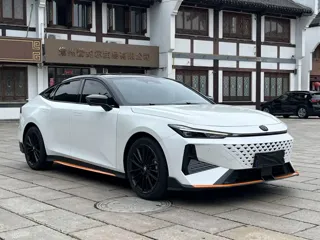 Changan UNI-V 2024 купить из Китая, цена 2 464 000 ₽ — Suifenhe Auto