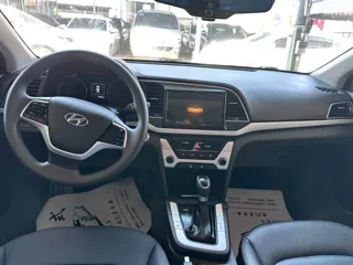 Hyundai Elantra 2018 купить из Китая, цена 1 342 000 ₽ — Suifenhe Auto