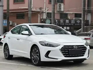 Hyundai Elantra 2019 купить из Китая, цена 1 265 000 ₽ — Suifenhe Auto