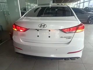 Hyundai Elantra 2019 купить из Китая, цена 1 224 000 ₽ — Suifenhe Auto