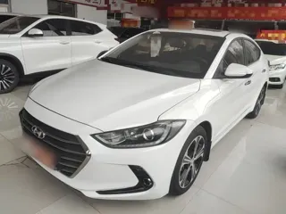 Hyundai Elantra 2019 купить из Китая, цена 1 280 000 ₽ — Suifenhe Auto
