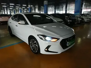 Hyundai Elantra 2019 купить из Китая, цена 1 255 000 ₽ — Suifenhe Auto