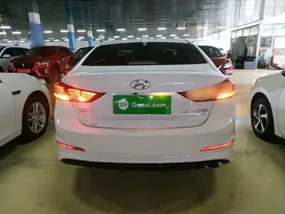 Hyundai Elantra 2019 купить из Китая, цена 1 255 000 ₽ — Suifenhe Auto