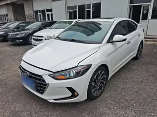 Hyundai Elantra 2019 купить из Китая, цена 1 237 000 ₽ — Suifenhe Auto