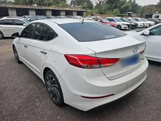 Hyundai Elantra 2019 купить из Китая, цена 1 237 000 ₽ — Suifenhe Auto