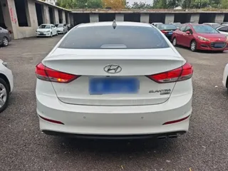 Hyundai Elantra 2019 купить из Китая, цена 1 237 000 ₽ — Suifenhe Auto