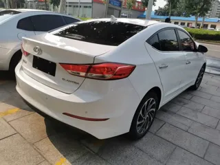 Hyundai Elantra 2019 купить из Китая, цена 1 350 000 ₽ — Suifenhe Auto